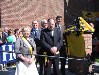 Zondag 8 april 2007: de onthulling